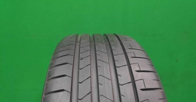 Pirelli P Zero PZ4 255/35 R21 98Y