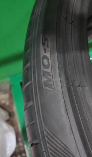 Pirelli P Zero PZ4 255/35 R21 98Y