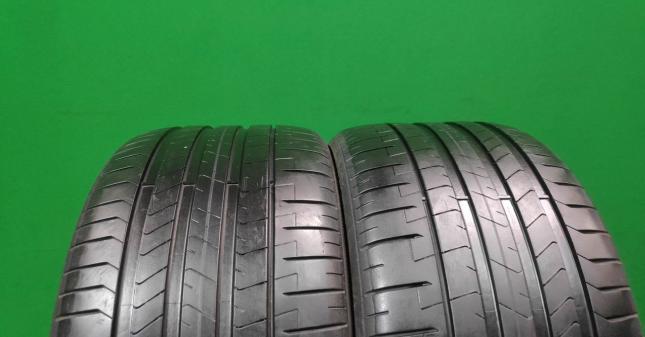 Pirelli P Zero PZ4 285/30 R21 100Y