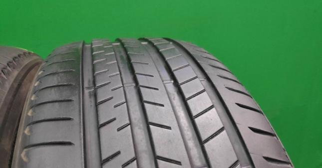 Bridgestone Alenza 001 245/40 R21 и 275/35 R21 100Y
