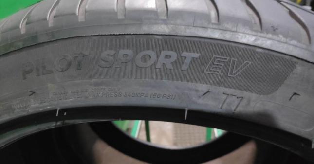 Michelin Pilot Sport EV 255/40 R20 101W