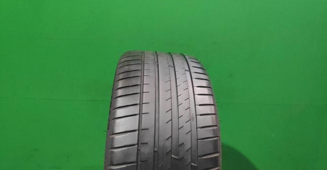 Michelin Pilot Sport 4 245/40 R19 98Y