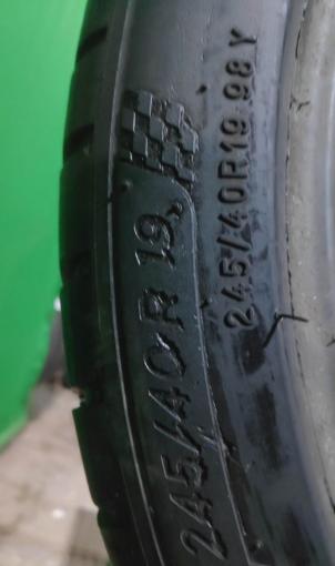 Michelin Pilot Sport 4 245/40 R19 98Y