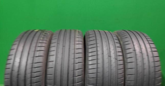 Michelin Pilot Sport 4 225/45 R19 96W