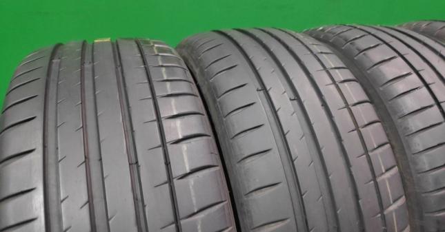 Michelin Pilot Sport 4 225/45 R19 96W