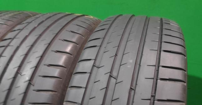 Michelin Pilot Sport 4 225/45 R19 96W