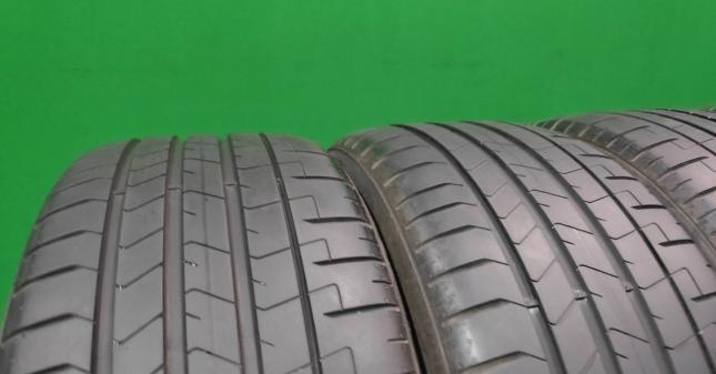 Pirelli P Zero PZ4 245/35 R19 93Y