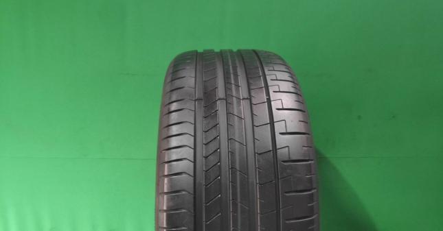 Pirelli P Zero PZ4 275/35 R22 104Y