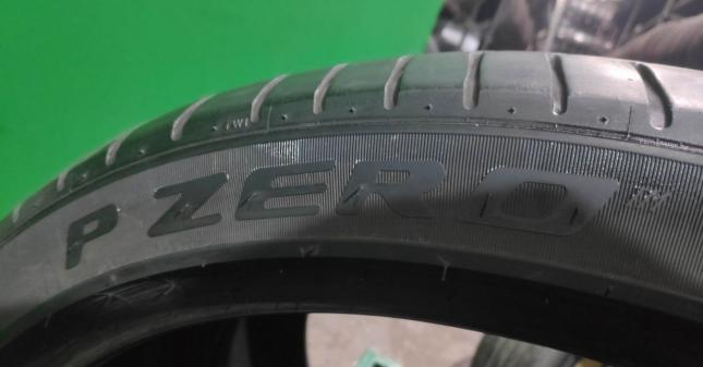 Pirelli P Zero PZ4 275/35 R22 104Y