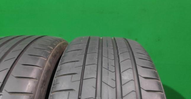 Pirelli P Zero PZ4 245/35 R19 93Y