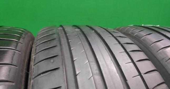Michelin Pilot Sport 4 245/45 R19 102Y