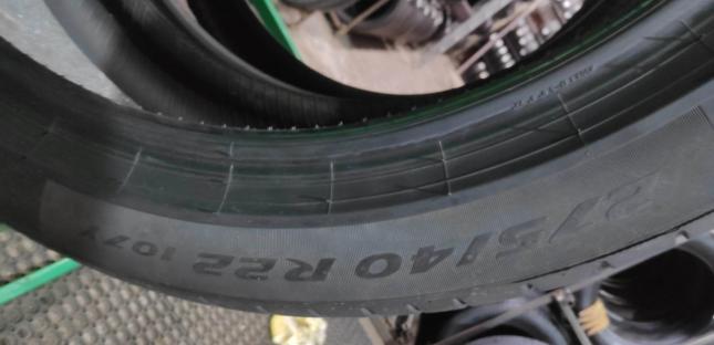 Pirelli P Zero PZ4 275/40 R22 107Y