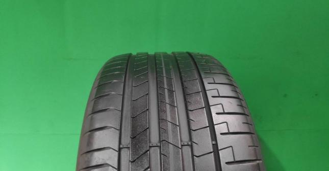 Pirelli P Zero PZ4 275/35 R22 104Y