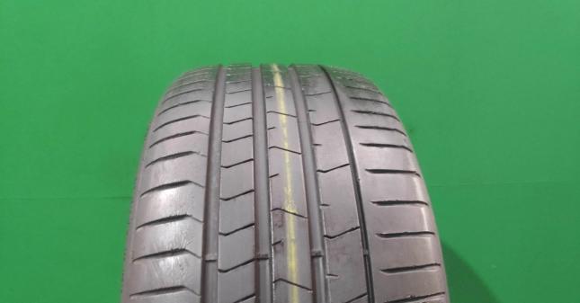 Pirelli P Zero PZ4 275/40 R20 106W