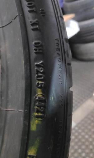 Pirelli P Zero PZ4 275/35 R21 103Y