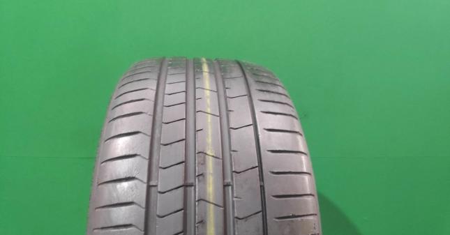 Pirelli P Zero PZ4 275/40 R20 106W