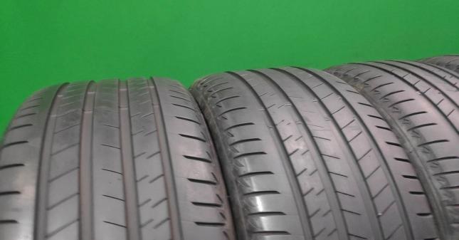 Bridgestone Alenza 001 245/45 R20 и 275/40 R20 103W