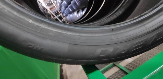 Pirelli P Zero PZ4 275/35 R21 103Y
