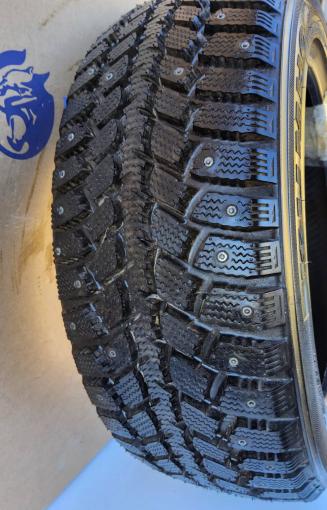 185/55 R15 Kumho I'Zen Wis KW19 зимние шипованные