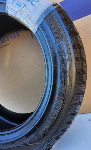 185/55 R15 Kumho I'Zen Wis KW19 зимние шипованные