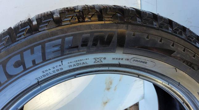 235/55 R17 Michelin X-Ice North зимние шипованные