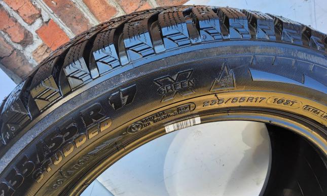 235/55 R17 Michelin X-Ice North зимние шипованные