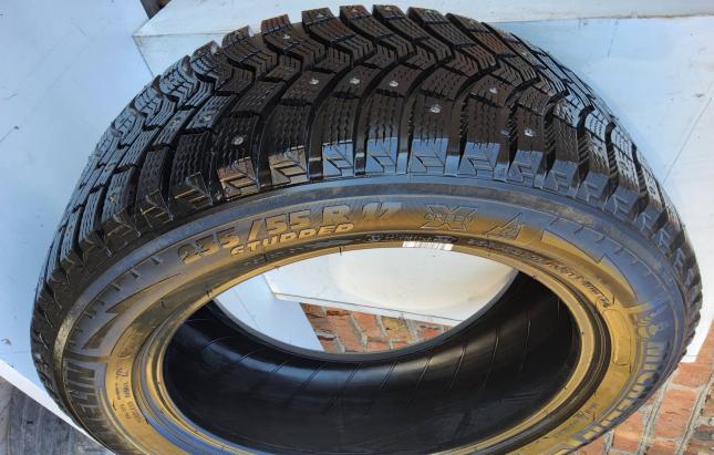 235/55 R17 Michelin X-Ice North зимние шипованные