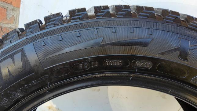 235/55 R17 Michelin X-Ice North зимние шипованные