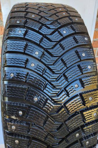 235/55 R17 Michelin X-Ice North зимние шипованные