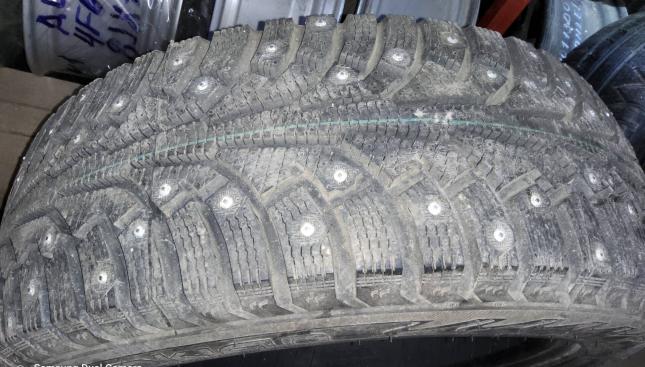 Резина Audi  Nokian Hakkapeliita 5 215/55R17