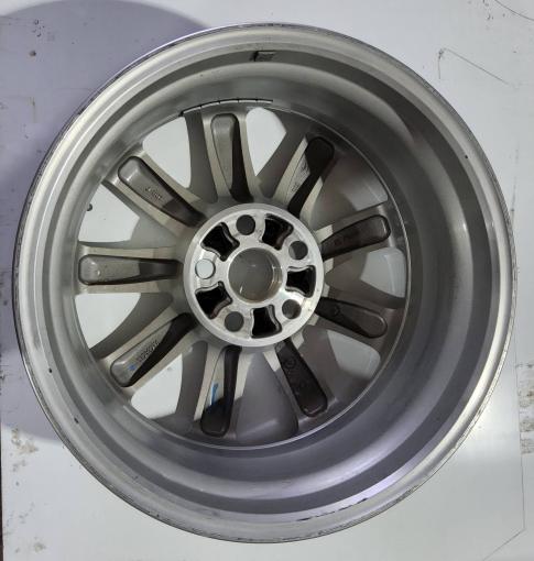 Колесо  одно оригинал Toyota R18