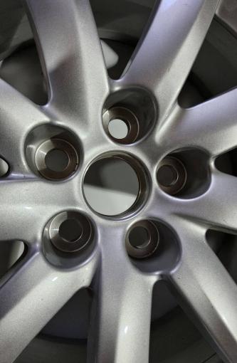 Колесо  одно оригинал Toyota R18