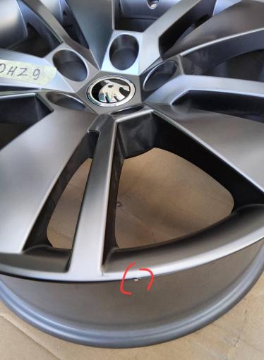 Диск  один Skoda Superb 3 литой оригинал R18