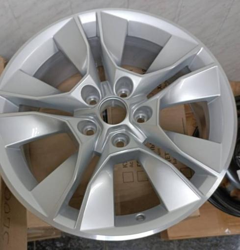 Диск Skoda Yeti  литой R17