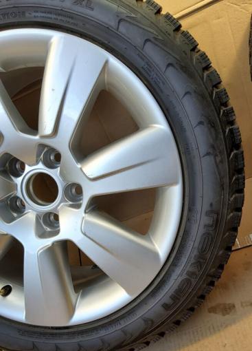 Резина Audi  Nokian Hakkapeliita 5 215/55R17