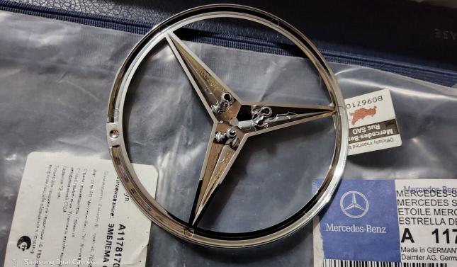 Эмблема крышки багажника Mercedes CLA117 оригинал купить