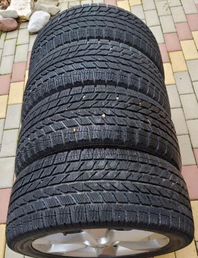 Резина 235 /45 R17 комплект зимние липучка