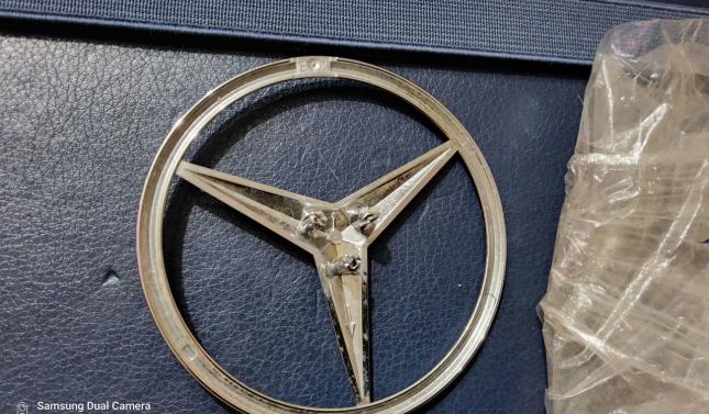 Эмблема крышки багажника Mercedes W246 оригинал купить