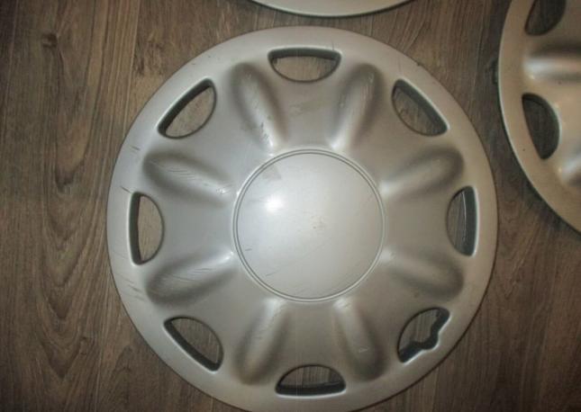 Колпак колеса универсальный R15"
