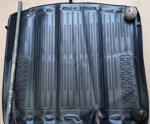 Коврик в багажник полиуретановый LADA Xray купить