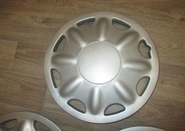 Колпак колеса универсальный R15"
