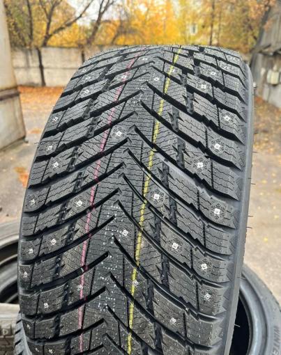 iLink Wintervorhut Stud II 275/50 R20 116W