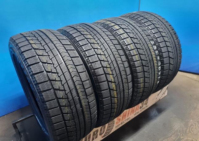 Bridgestone Blizzak VRX 235/50 R18 97Q