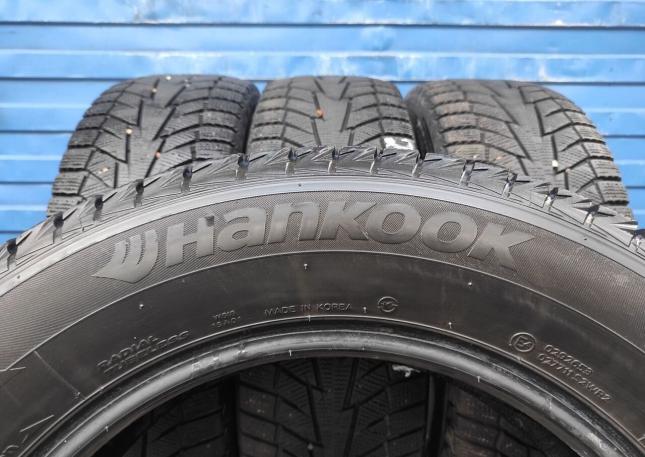 Hankook Winter I&#39;Cept IZ2 215/65 R17 98Q