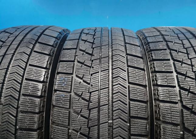 Bridgestone Blizzak VRX 245/45 R17 95S