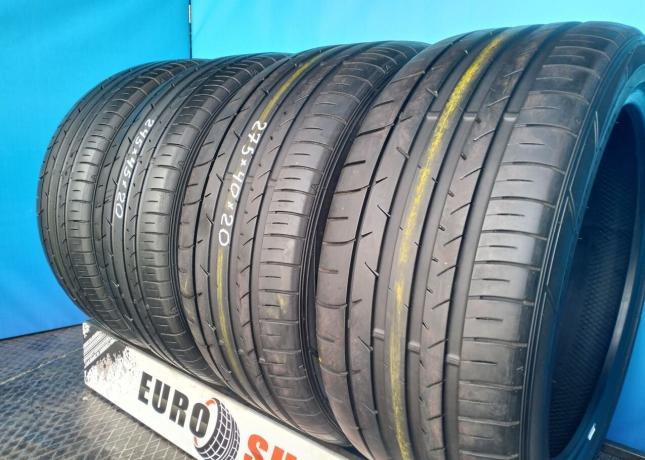 Dunlop SP Sport Maxx 050+ 245/45 R20 и 275/40 R20 107Y