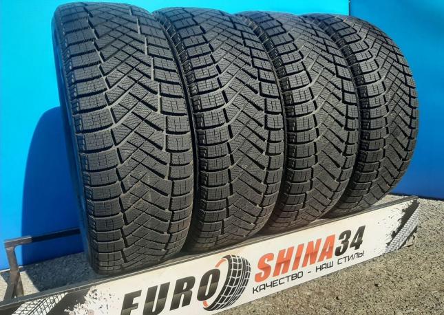 Pirelli Winter Ice Zero 225/55 R17 102V