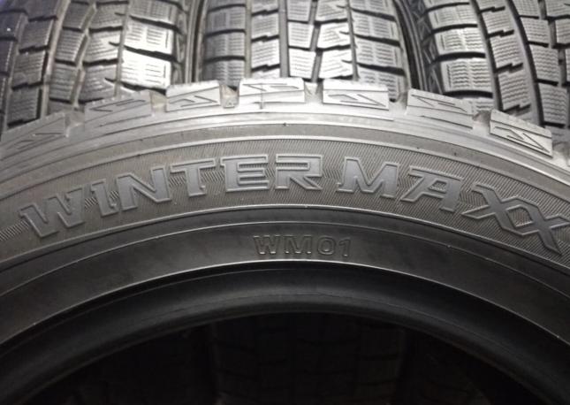 Dunlop Winter Maxx WM01 215/55 R16 93Q