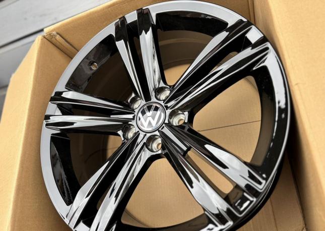 5x112 R18 новые диски арт. 3111-18B-112