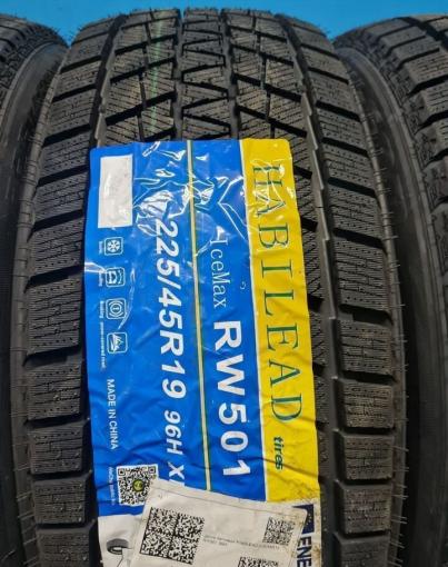 Habilead IceMax RW501 225/45 R19 96H